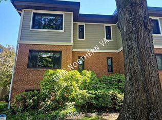 1127 N Stuart St APT 1, Arlington, VA 22201
