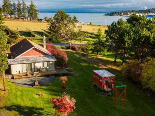 (undisclosed Address), Anacortes, WA 98221