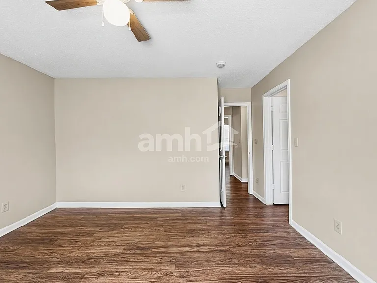 7315 Cordova Dr — Photo 9