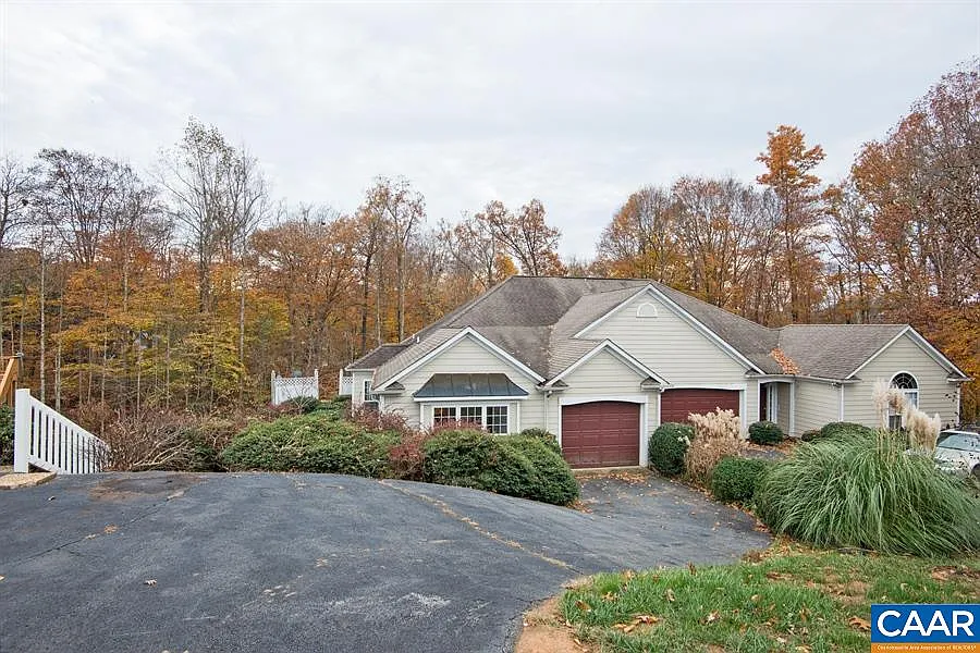 3371 Moubry Ln photo 1