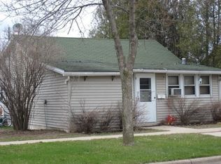209 W Kansas St, Boscobel, WI 53805