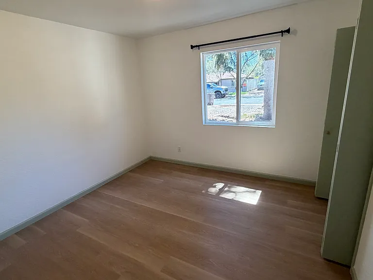 18 E Ridgecrest Dr #A — Photo 8