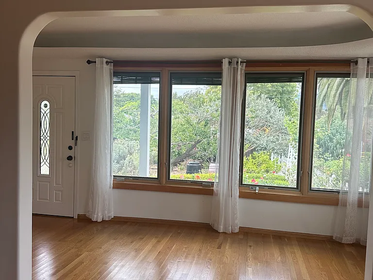 4507 Auhay Dr — Photo 2