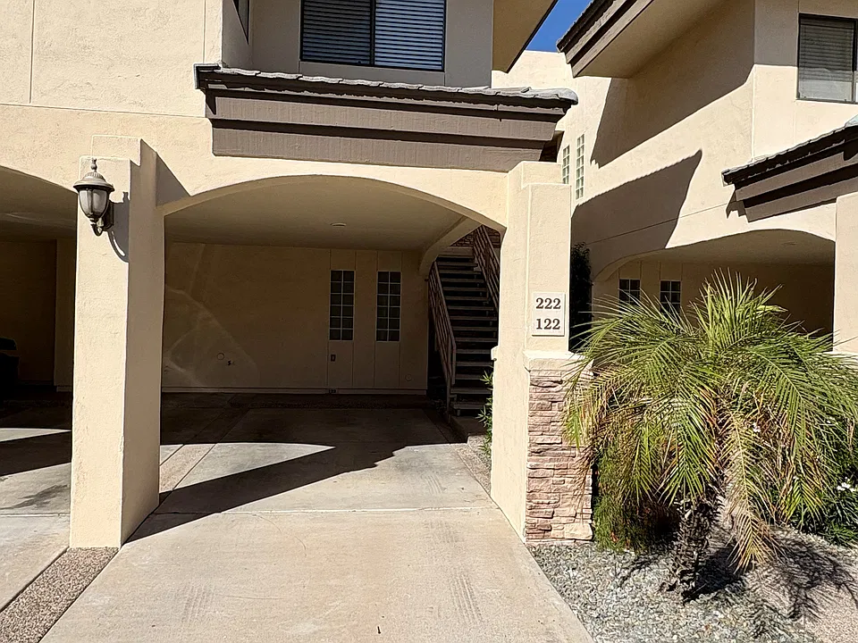 3235 E Camelback Rd #222