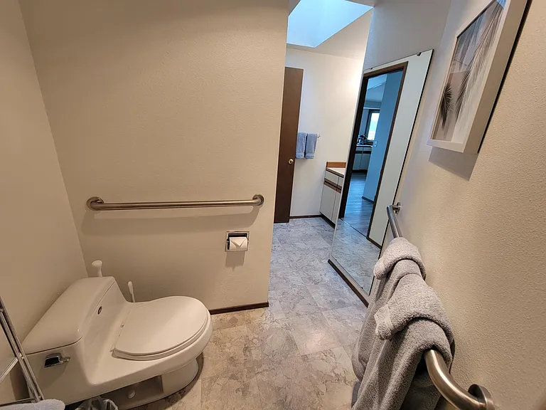 13911 E State Highway 106 — Photo 16
