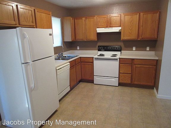 5th image of 430 NE Park Ln APT C