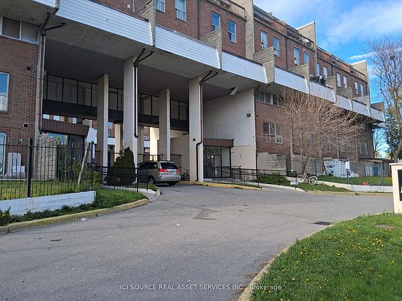 4th image of 10 Eddystone Ave #148