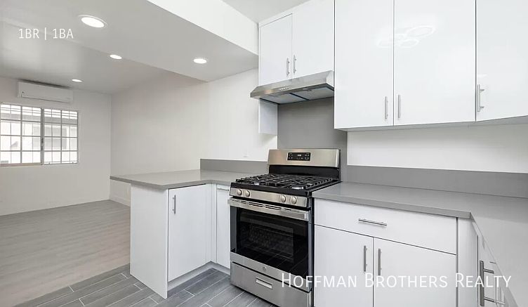 1st image of 1513 Venice Blvd #1