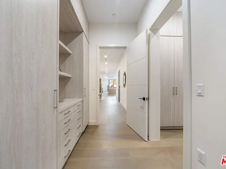 10563 Ashton Ave #1 — Photo 20
