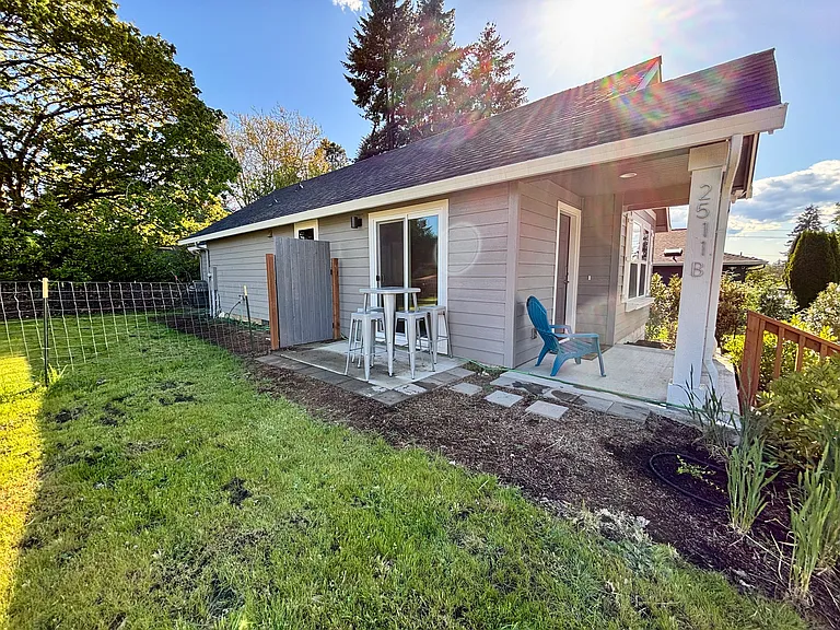 8203 NE 25th Ave #B — Photo 31