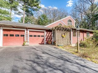 11 Old Farm Cir, Wayland, MA 01778