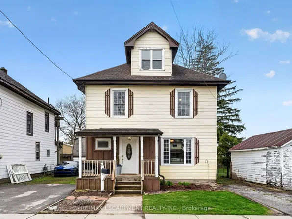 122 S Cayuga St W, Dunnville, ON N1A 1P5