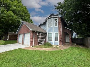 5716 Stone Meadow Ln, Fort Worth, TX 76179