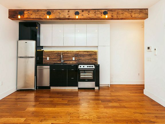 3rd image of 1144 De Kalb Ave #2G