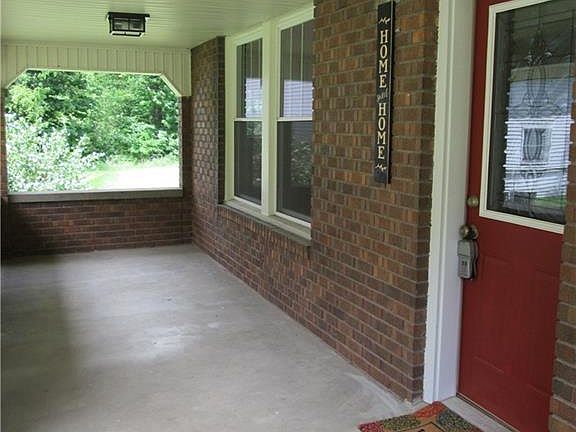 2nd image of 405 Lincoln Ave