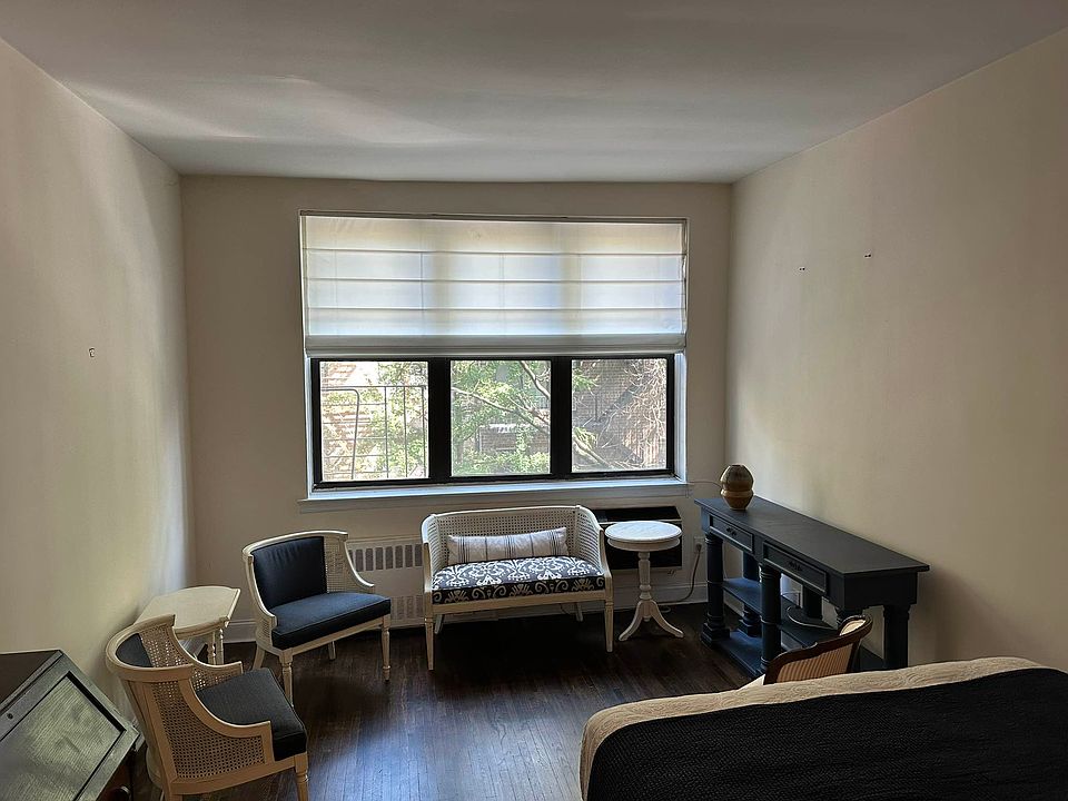 1st image of 330 E 90th St APT 3D