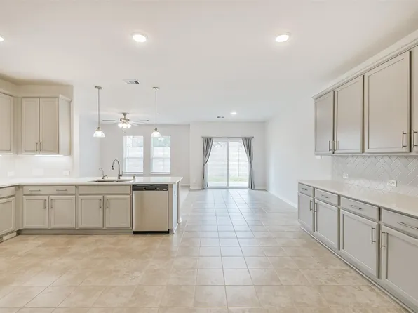 2129 Solstice Blvd, Spring, TX 77386