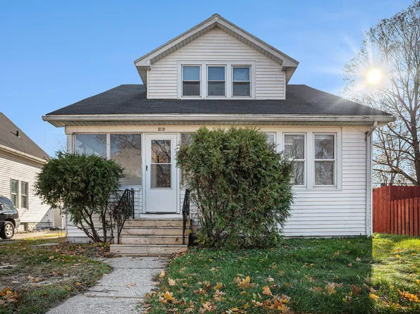 1506 Lane Blvd, Kalamazoo, MI 49001