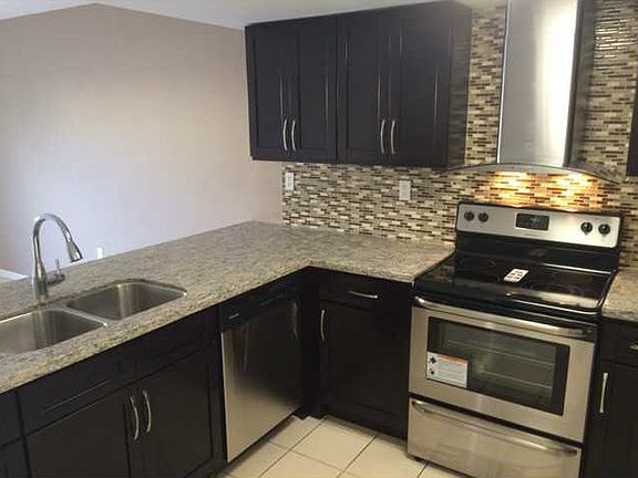 4th image of 9187 Fontainebleau Blvd #412
