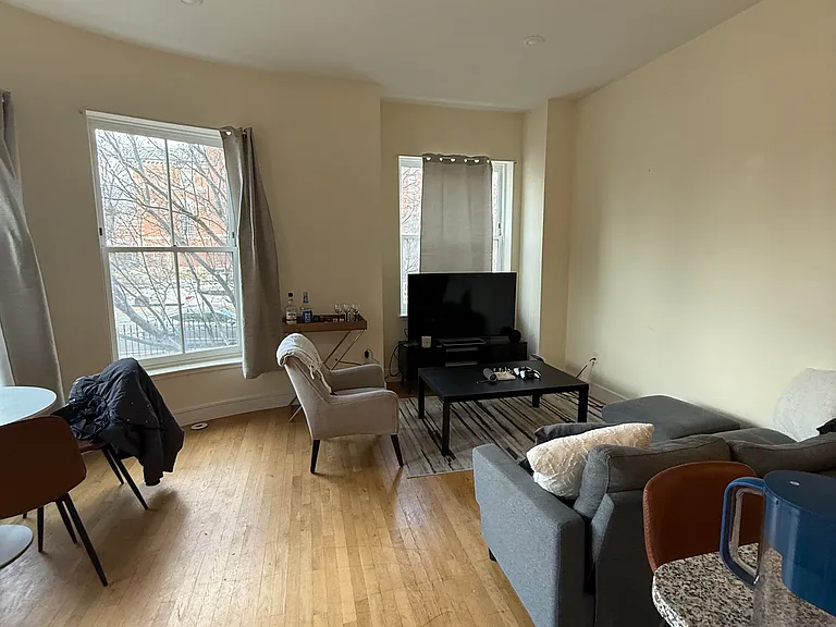 877 Beacon St #1A — Photo 8