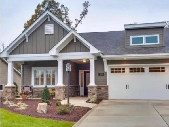 15 B Sterling Oaks Dr, Trafford, PA 15085