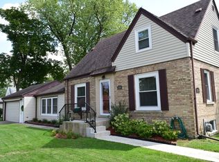 249 N Knight Ave, Park Ridge, IL 60068