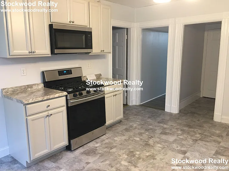 14 Washburn St #1 — Photo 2