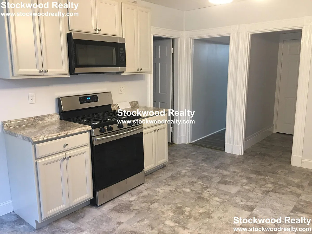 Building Photo - 14 Washburn St #1