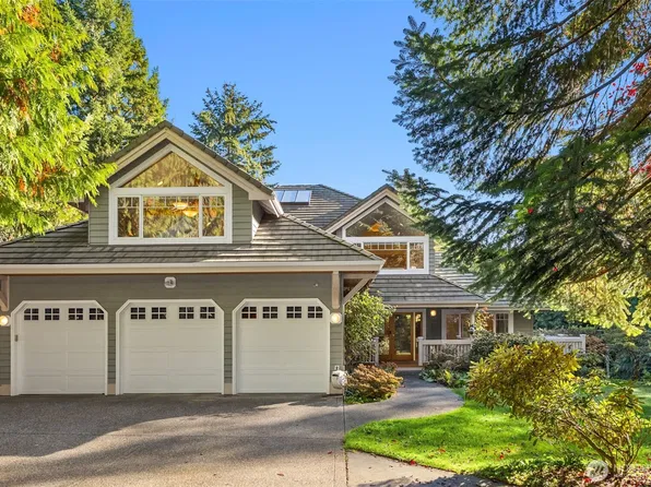 10133 Citation Court NE, Bainbridge Island, WA 98110
