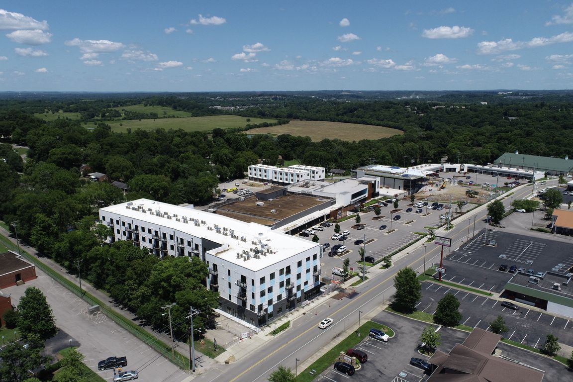 Located within the Donelson Plaza shopping center, this property is the hub of the town!