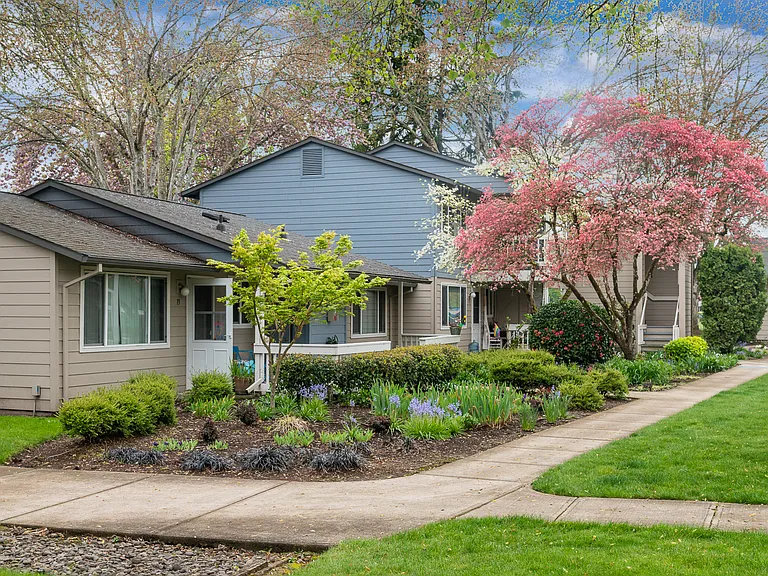 Canby Village — Photo 10