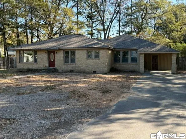 619 College St, Lonoke, AR 72086