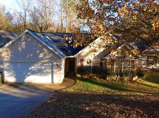 450 Shoresbrook Rd, Spartanburg, SC 29301