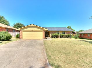 504 SW 26th St, El Reno, OK 73036