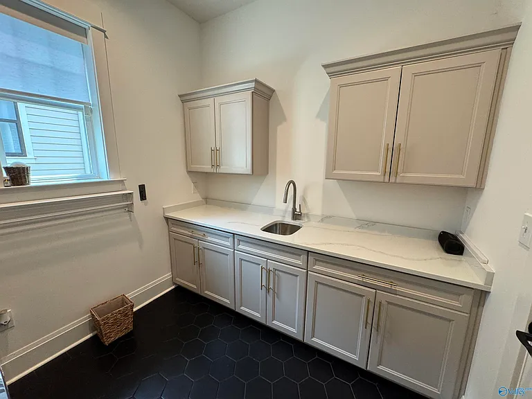 133 Bienville St — Photo 32