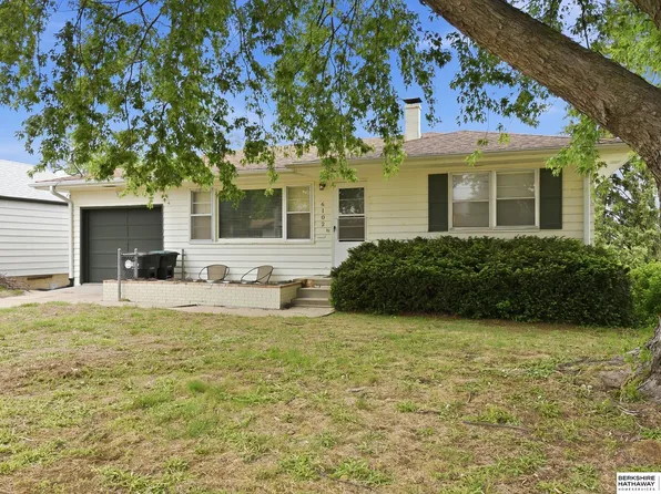 6102 Bancroft St, Omaha, NE 68106