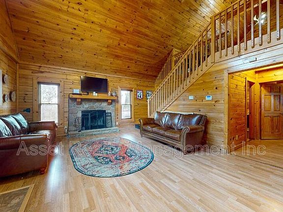 2nd image of 2632 Camden Way