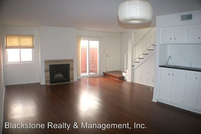 1st image of 1810 Camden Ave APT 4
