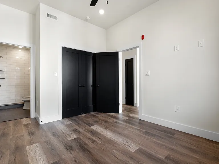 2025 Amber St #B — Photo 20