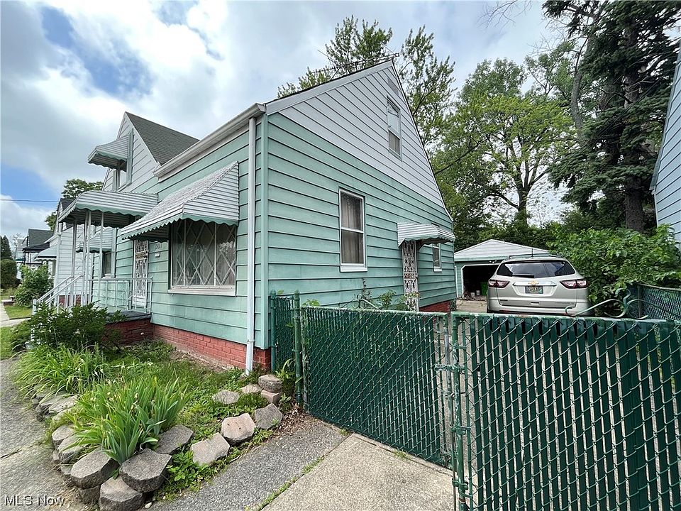 19811 Harvard Ave Warrensville Heights OH 44122 MLS 4471033 Zillow