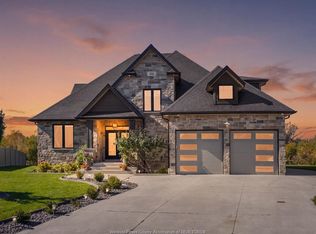 551 Chateau Ave, Windsor, ON N8P0E6