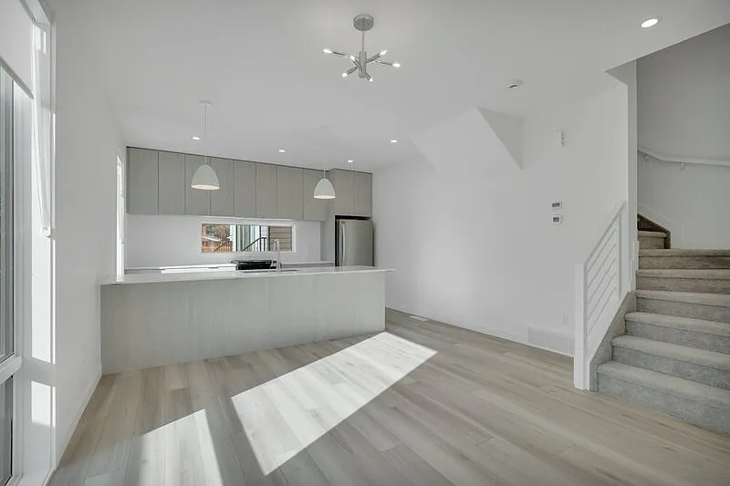 2 bed, 2.5 bath, $2,045 — Photo 3