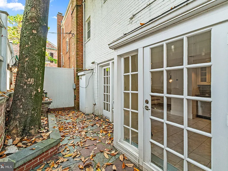 3341 Dent Pl NW — Photo 29