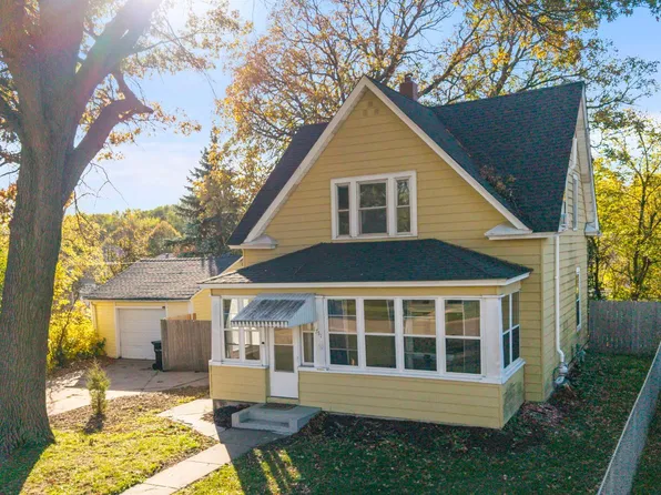 1751 Clarence St, Saint Paul, MN 55109