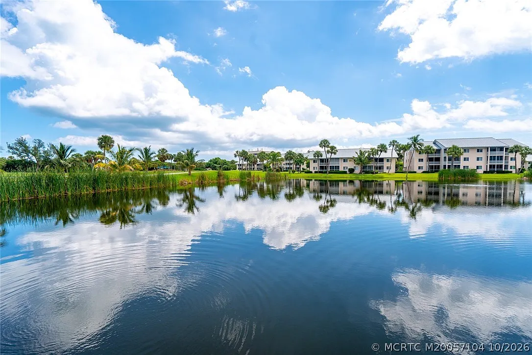 2 bed, 2.5 bath, 1600 sqft, $8,000 — Photo 3