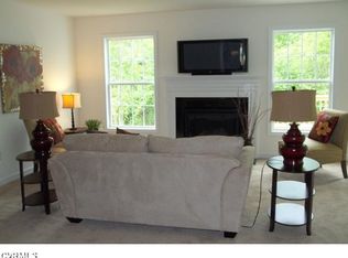 2073 Maginoak Ct, Chesterfield, VA 23236