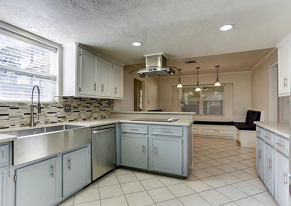 1st image of 15603 Cannion Falls Dr