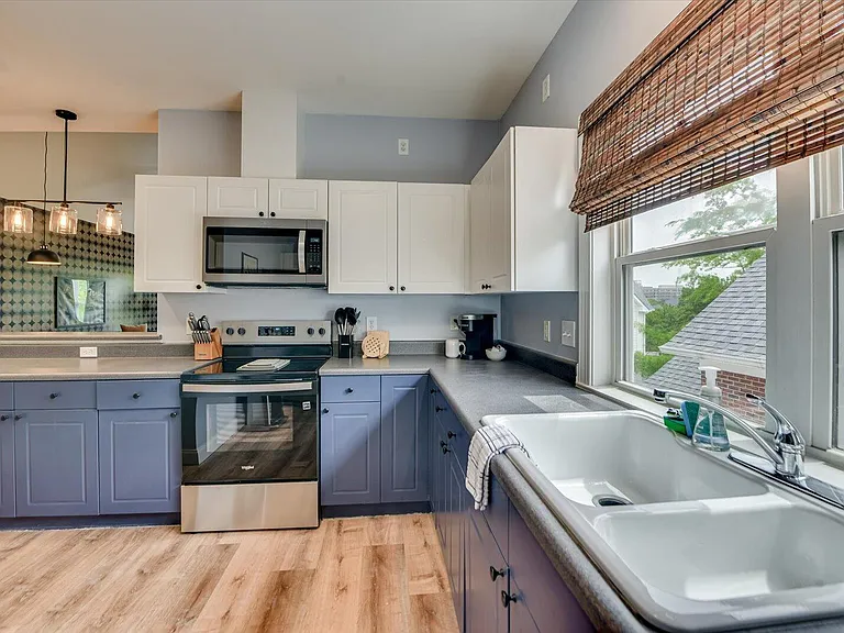 351 Landing Dr — Photo 15