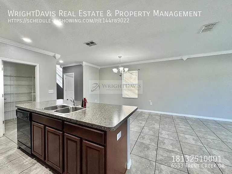 6533 Trent Creek Dr — Photo 10