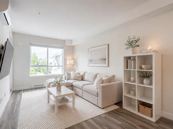 20356 72b Ave #211, Langley, BC V2Y 3E6